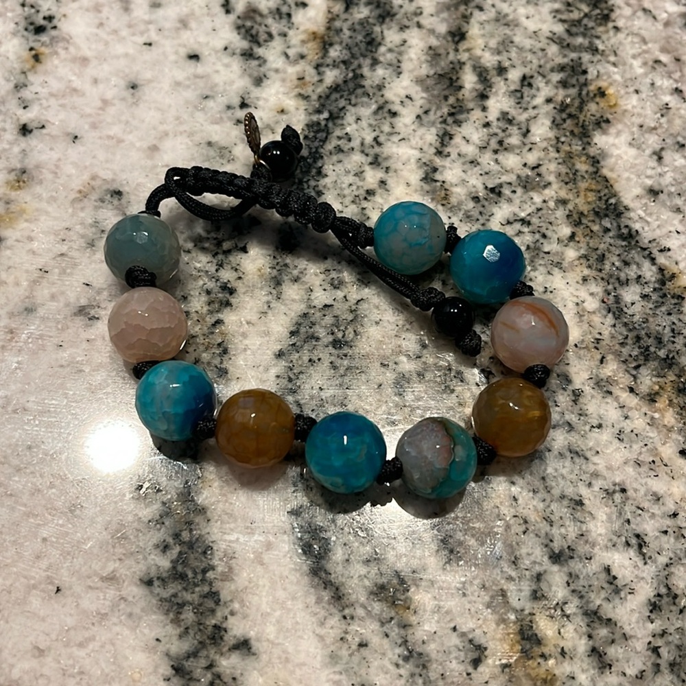 Elegant Multicolor Beaded Bracelet
